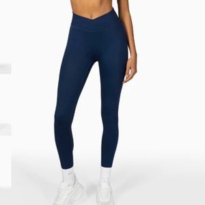 437 V Waist Legging